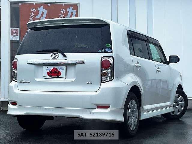 Toyota COROLLA RUMION 2013-07 7722067-2