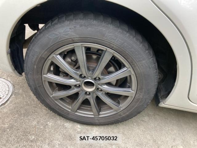 Toyota COROLLA RUMION 2015-09 8098576-8