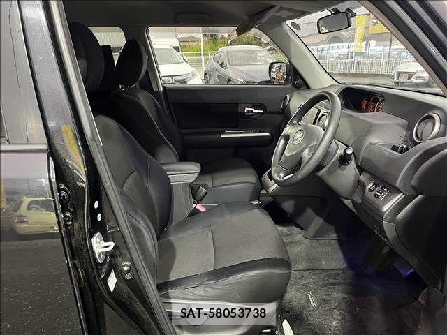 Toyota COROLLA RUMION 2012-01 8828325-5