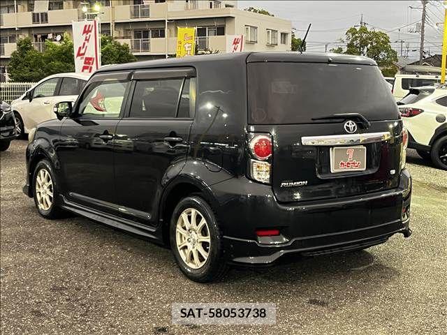 Toyota COROLLA RUMION 2012-01 8828325-7