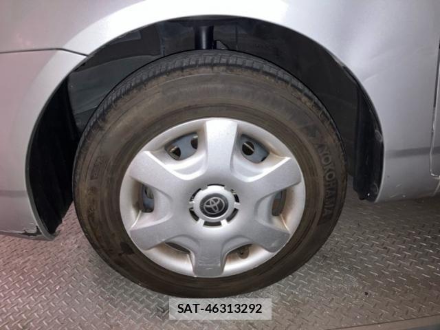 Toyota COROLLA RUNX 2004-03 8354182-9