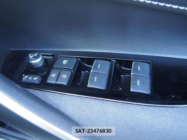 Toyota COROLLA SEDAN 2022-12 1219698-14