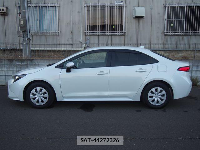 Toyota COROLLA SEDAN 2024-08 1585038-17