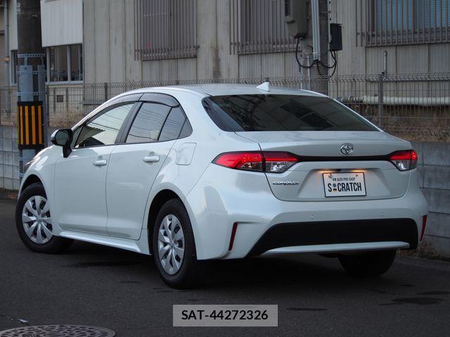Toyota COROLLA SEDAN 2024-08 1585038-2