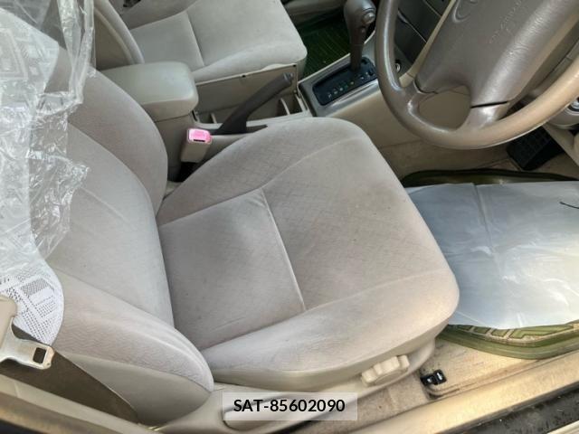 Toyota COROLLA SEDAN 2005-03 6670910-13