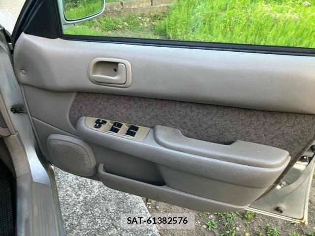 Toyota COROLLA SEDAN 1999-07 7216399-13