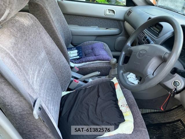 Toyota COROLLA SEDAN 1999-07 7216399-14