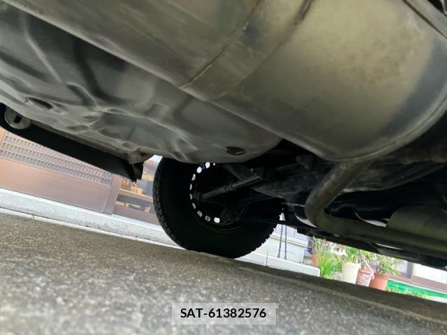 Toyota COROLLA SEDAN 1999-07 7216399-7