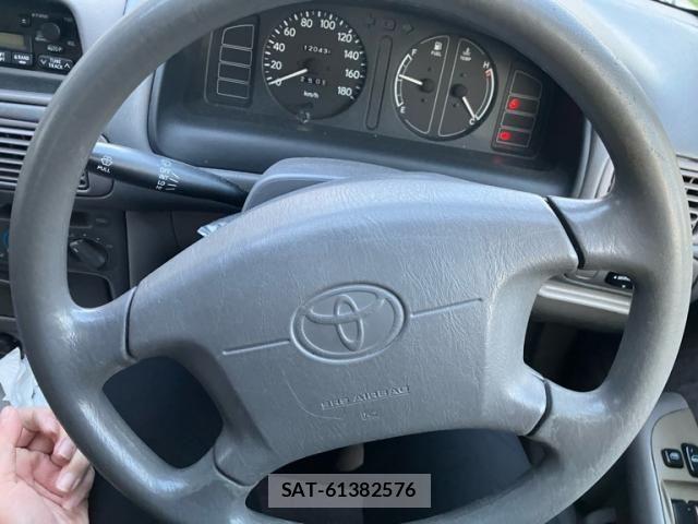 Toyota COROLLA SEDAN 1999-07 7216399-8