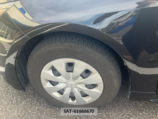 Toyota COROLLA SEDAN 2021-12 7216410-7