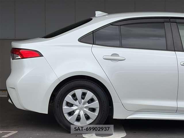 Toyota COROLLA SEDAN 2022-05 7216411-21