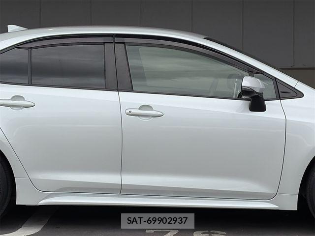 Toyota COROLLA SEDAN 2022-05 7216411-22