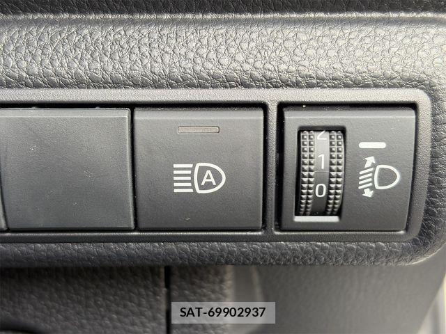 Toyota COROLLA SEDAN 2022-05 7216411-7