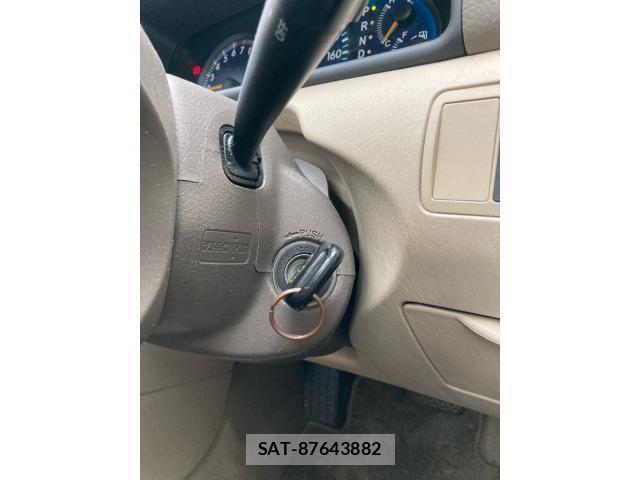 Toyota COROLLA SEDAN 2004-03 7357230-15
