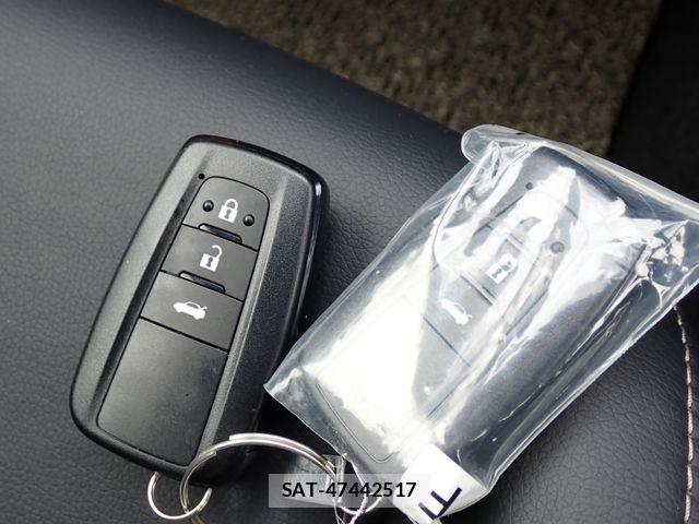 Toyota COROLLA SEDAN 2020-12 7357227-26