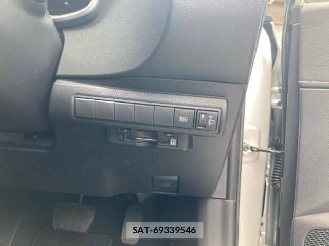 Toyota COROLLA SEDAN 2025-03 7615682-15