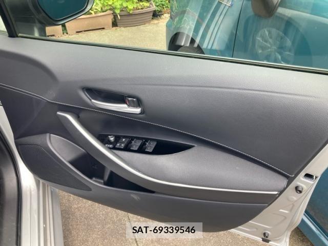 Toyota COROLLA SEDAN 2025-03 7615682-16