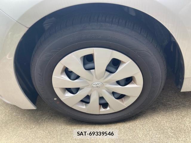 Toyota COROLLA SEDAN 2025-03 7615682-6