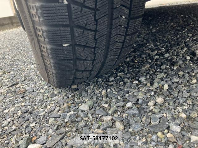 Toyota COROLLA SEDAN 2019-10 7722074-6