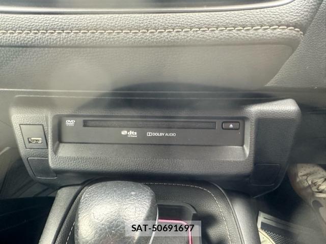 Toyota COROLLA SEDAN 2019-09 7722073-25
