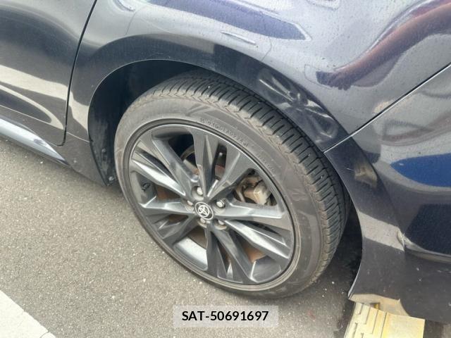 Toyota COROLLA SEDAN 2019-09 7722073-7