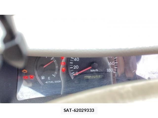 Toyota COROLLA SEDAN 2001-04 7961007-7