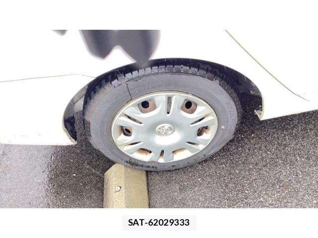 Toyota COROLLA SEDAN 2001-04 7961007-2