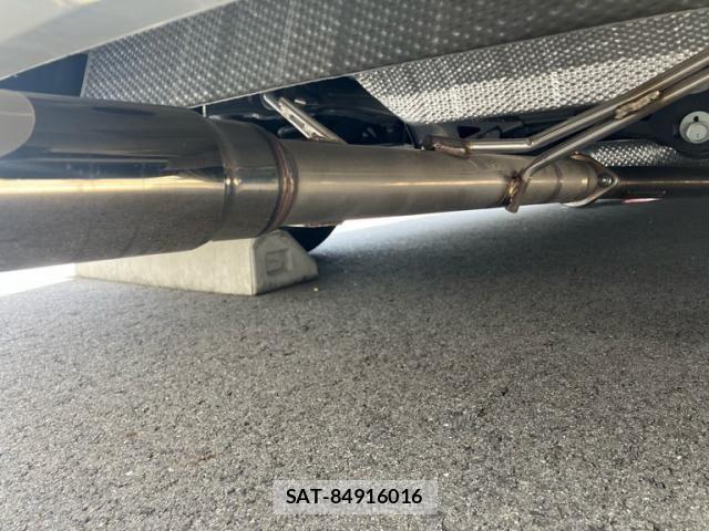 Toyota COROLLA SEDAN 2020-06 8073323-27