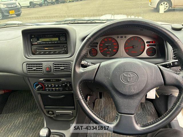 Toyota COROLLA SEDAN 1997-10 8206950-14