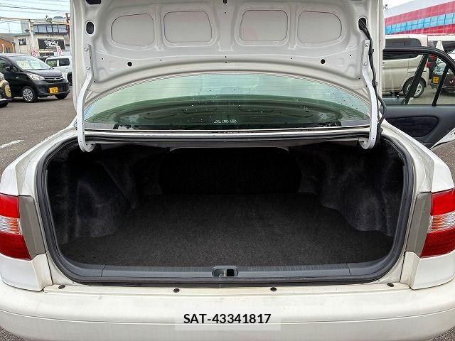 Toyota COROLLA SEDAN 1997-10 8206950-23