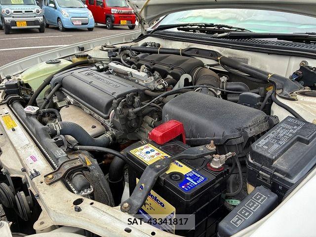 Toyota COROLLA SEDAN 1997-10 8206950-25