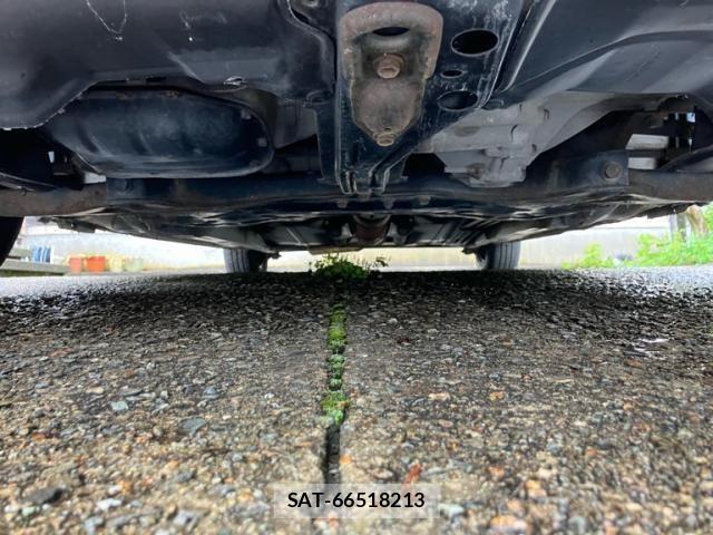 Toyota COROLLA SEDAN 2003-06 8229356-2