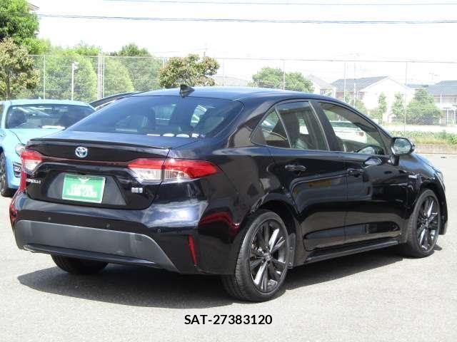 Toyota COROLLA SEDAN 2021-05 8365226-24