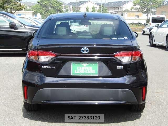 Toyota COROLLA SEDAN 2021-05 8365226-29