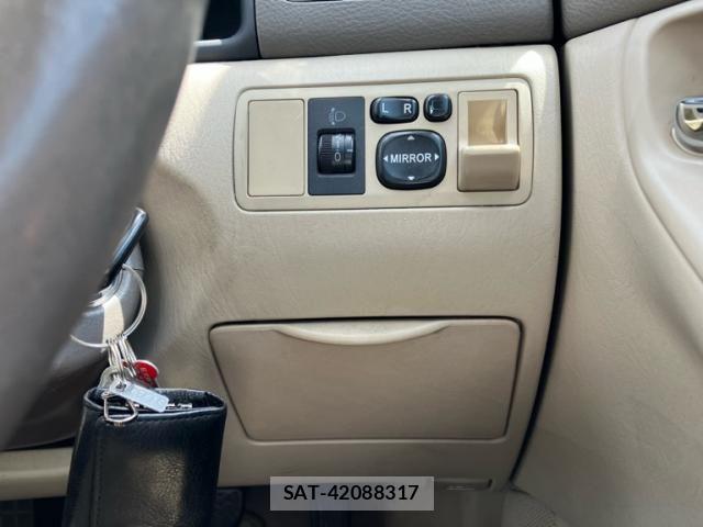 Toyota COROLLA SEDAN 2003-09 8411736-17