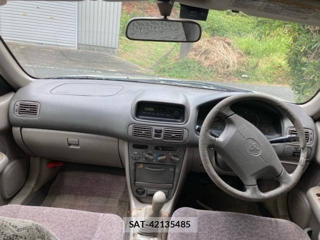 Toyota COROLLA SEDAN 1999-11 8658508-9