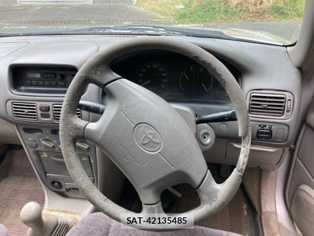 Toyota COROLLA SEDAN 1999-11 8658508-10