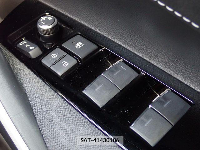 Toyota COROLLA SEDAN 2022-02 8795558-12