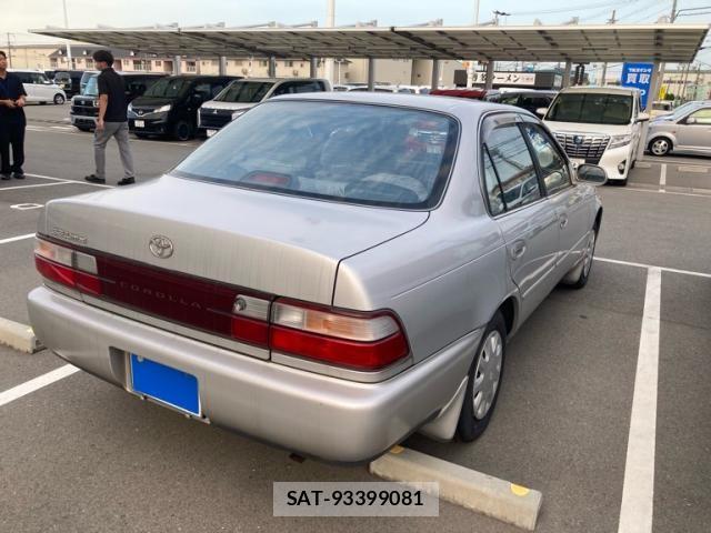 Toyota COROLLA SEDAN 1994-03 8828329-5