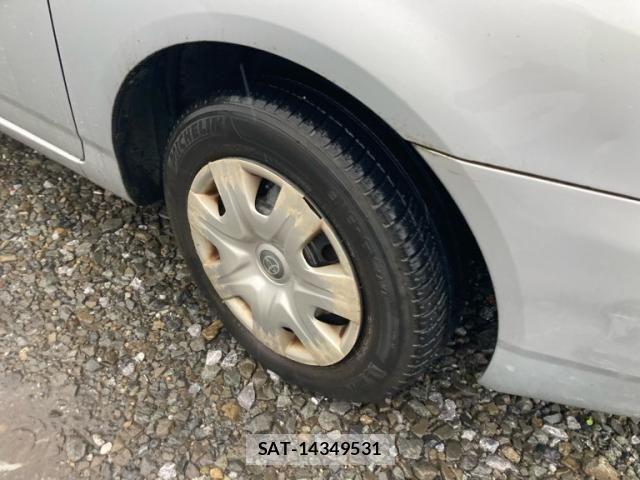 Toyota COROLLA SEDAN 2003-10 8879176-1