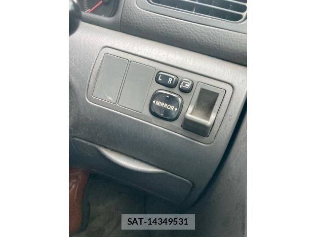 Toyota COROLLA SEDAN 2003-10 8879176-8