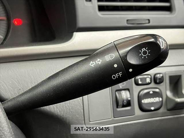 Toyota COROLLA SEDAN 2006-04 8879177-26
