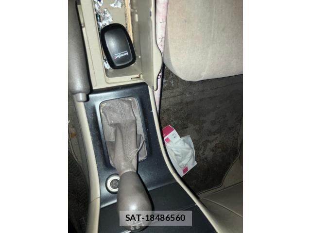 Toyota COROLLA SEDAN 2003-10 8879178-15
