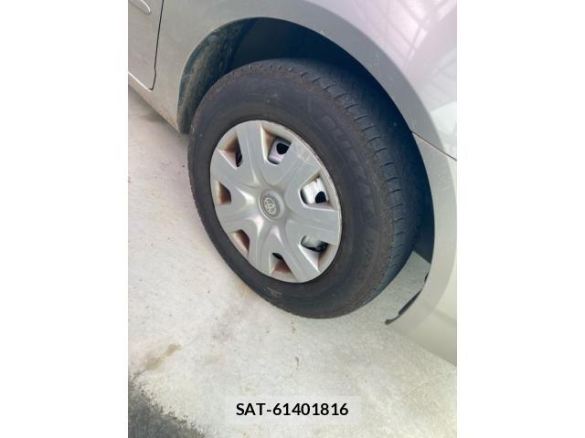 Toyota COROLLA SEDAN 2006-04 8098582-4