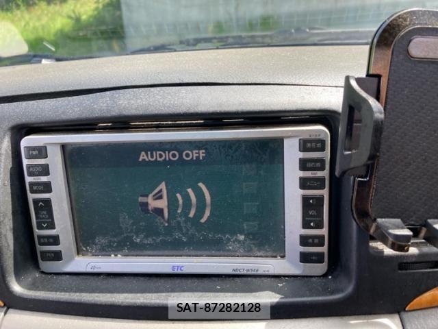 Toyota COROLLA SEDAN 2004-10 8438015-17