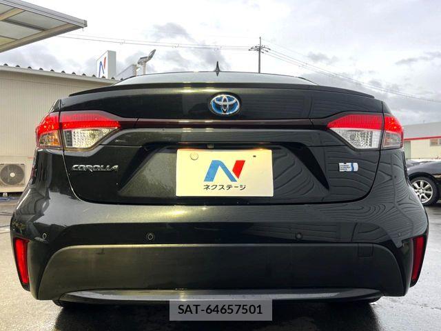 Toyota COROLLA SEDAN 2019-09 6715877-15