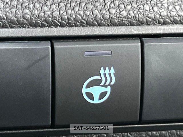 Toyota COROLLA SEDAN 2019-09 6715877-7