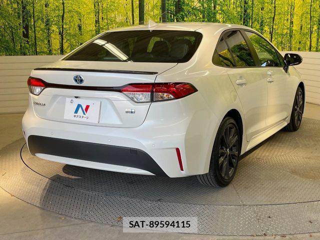 Toyota COROLLA SEDAN 2023-03 7216413-16