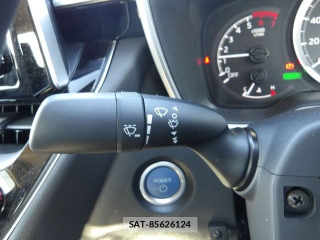 Toyota COROLLA SEDAN 2021-03 7216415-16