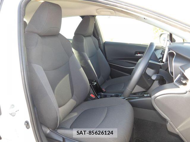Toyota COROLLA SEDAN 2021-03 7216415-18